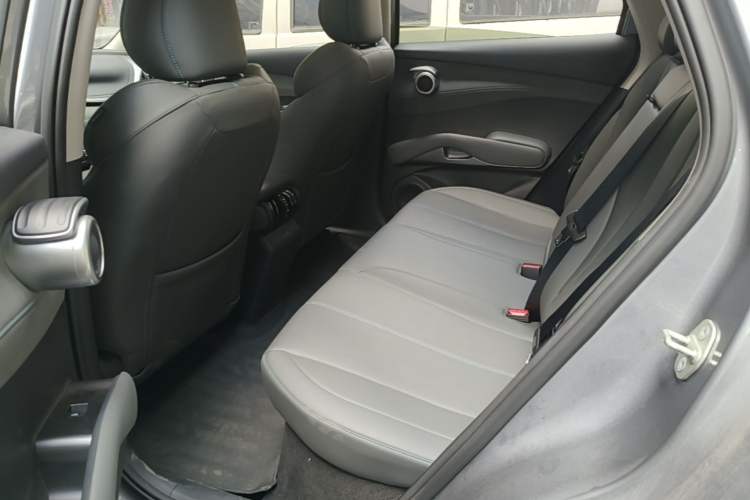 Used BYD Yuan PLUS 2025 Intelligent Driving Version 510 KM Beyond-Grade Edition Left Rear Seat