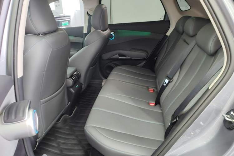 Used BYD Yuan PLUS 2025 Intelligent Driving Version 430 KM Beyond-Range Edition Left Rear Seat