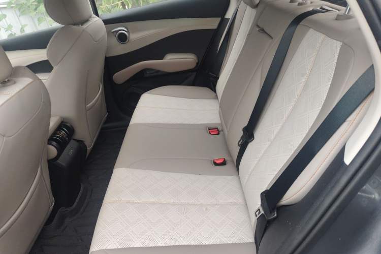 Used BYD Yuan PLUS 2025 Intelligent Driving Version 430 KM – Leading Edition Left Rear Seat