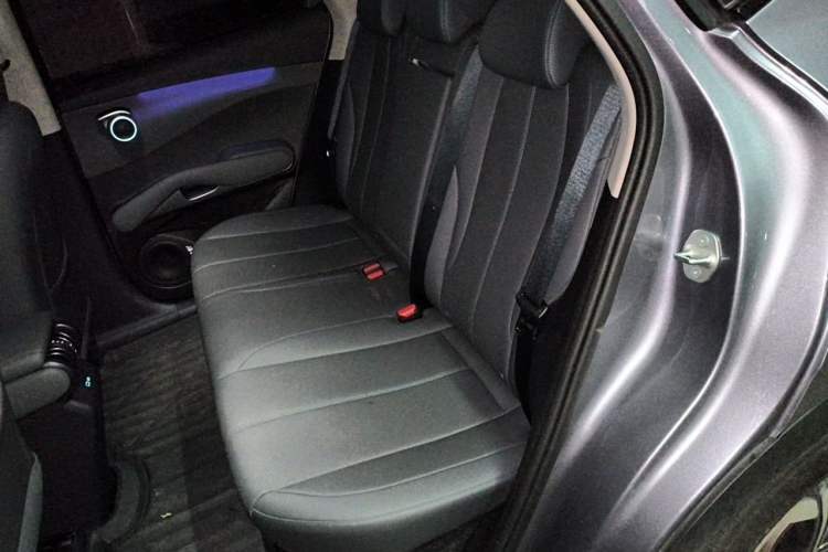 Used BYD Yuan PLUS 2025 Intelligent Driving Version 430 KM – Leading Edition Left Rear Seat