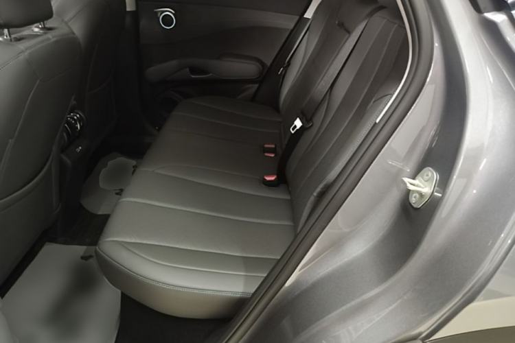 Used BYD Yuan PLUS 2025 Intelligent Driving Version 430 KM Beyond-Range Edition Left Rear Seat