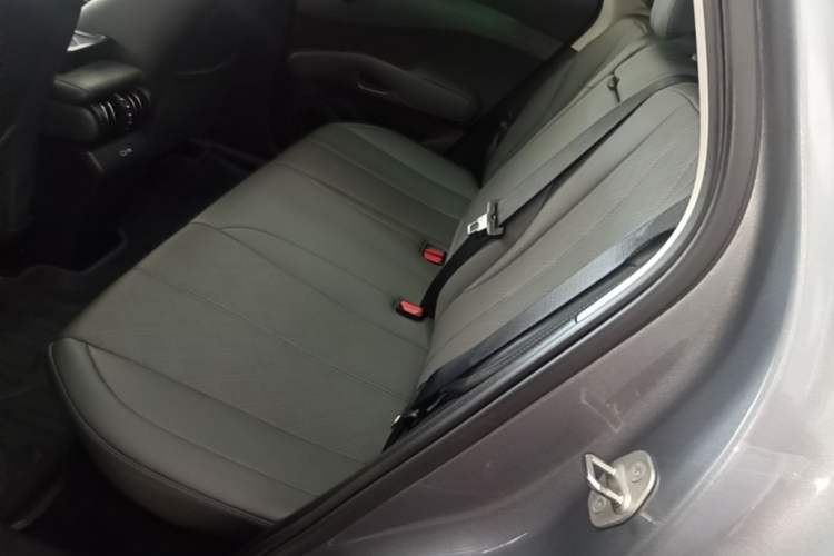 Used BYD Yuan PLUS 2025 Intelligent Driving Version 510 KM Beyond-Grade Edition Left Rear Seat