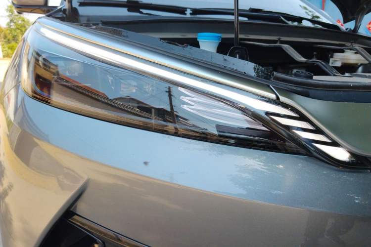 Used BYD Yuan PLUS 2025 Intelligent Driving Version 430 KM – Leading Edition Right Front Headlight