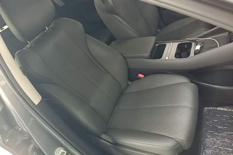 Used BYD Yuan PLUS 2025 Intelligent Driving Version 510 KM Beyond-Grade Edition Right Front Seat