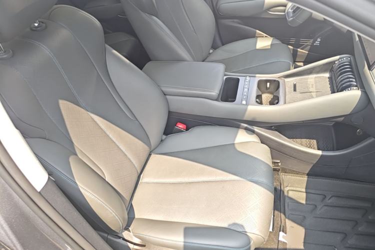 Used BYD Yuan PLUS 2025 Intelligent Driving Version 510 KM Beyond-Grade Edition Right Front Seat