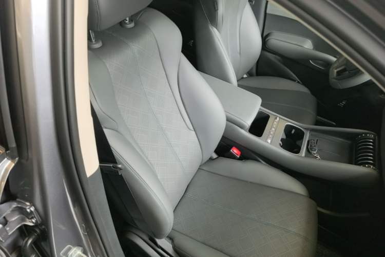 Used BYD Yuan PLUS 2025 Intelligent Driving Version 430 KM Beyond-Range Edition Right Front Seat