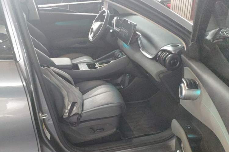 Used BYD Yuan PLUS 2025 Intelligent Driving Version 510 KM Beyond-Grade Edition Right Front Seat