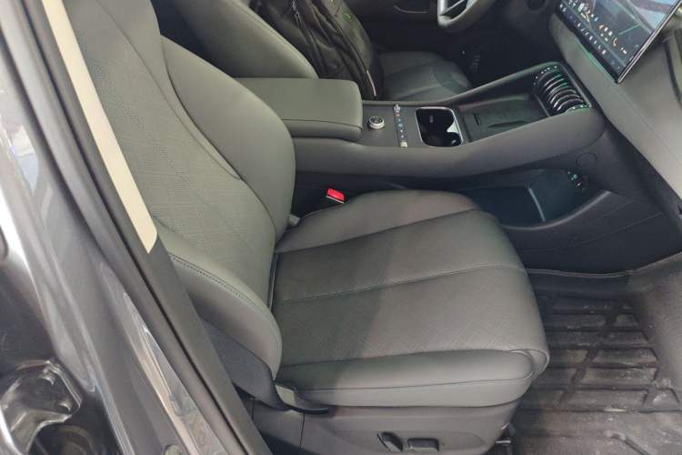 Used BYD Yuan PLUS 2025 Intelligent Driving Version 510 km Excellence Edition Right Front Seat