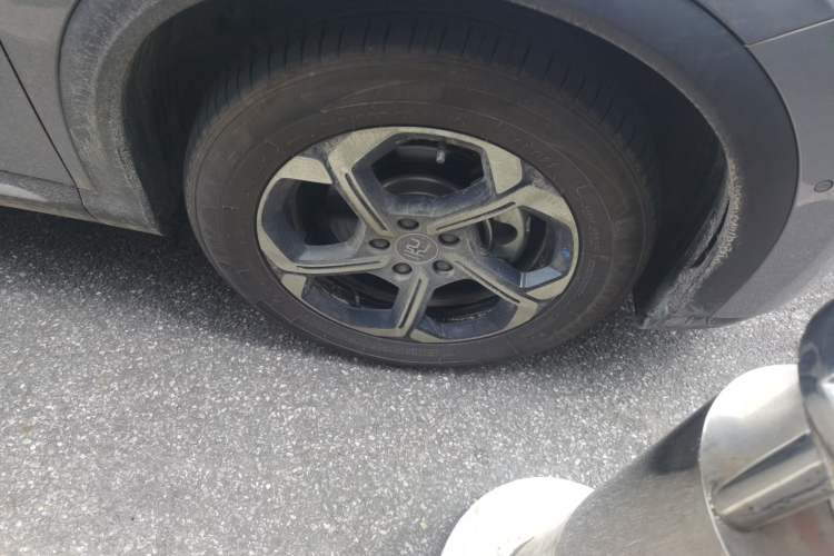 Used BYD Yuan PLUS 2025 Intelligent Driving Version 430 KM Beyond-Range Edition Right Front Wheel Hub