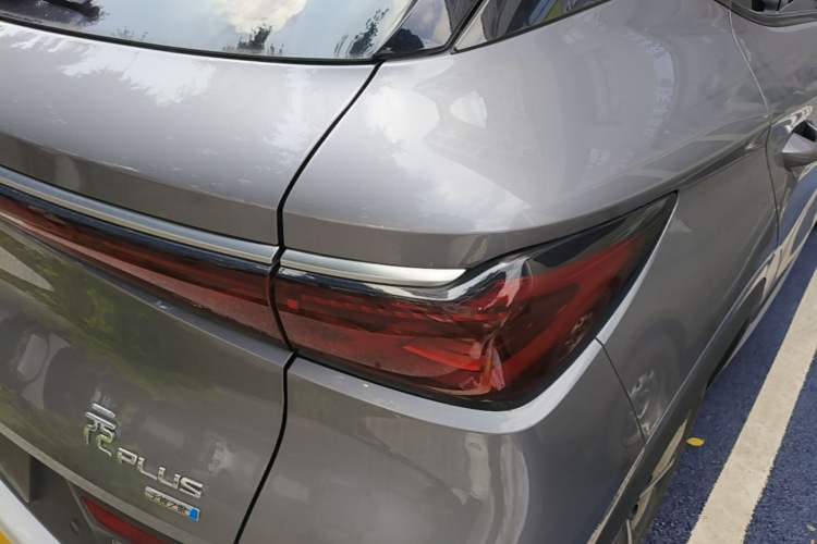 Used BYD Yuan PLUS 2025 Intelligent Driving Version 510 KM Beyond-Grade Edition Right Rear Taillight