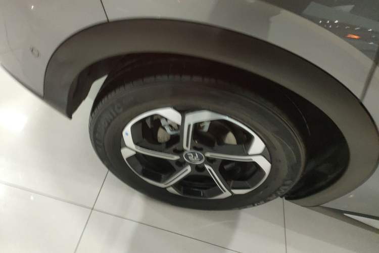 Used BYD Yuan PLUS 2025 Intelligent Driving Version 510 km Leading Edition Right Rear Wheel Hub