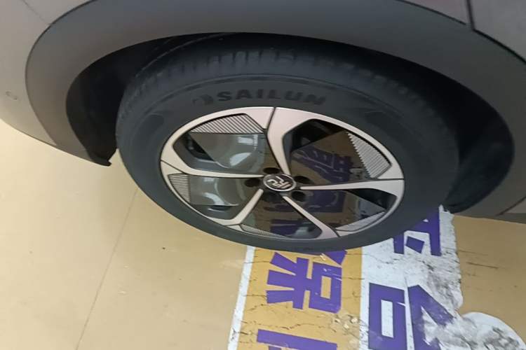 Used BYD Yuan PLUS 2025 Intelligent Driving Version 510 KM Beyond-Grade Edition Right Rear Wheel Hub