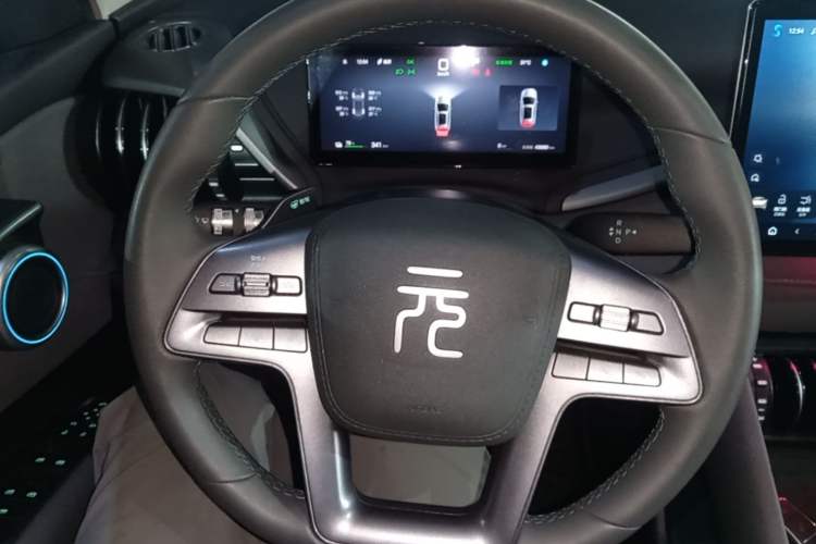 Used BYD Yuan PLUS 2025 Intelligent Driving Version 430 KM Beyond-Range Edition Steering Wheel