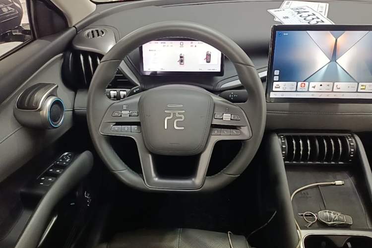 Used BYD Yuan PLUS 2025 Intelligent Driving Version 510 KM Beyond-Grade Edition Steering Wheel