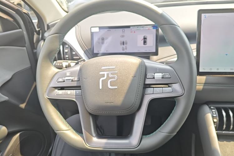 Used BYD Yuan PLUS 2025 Intelligent Driving Version 510 KM Beyond-Grade Edition Steering Wheel