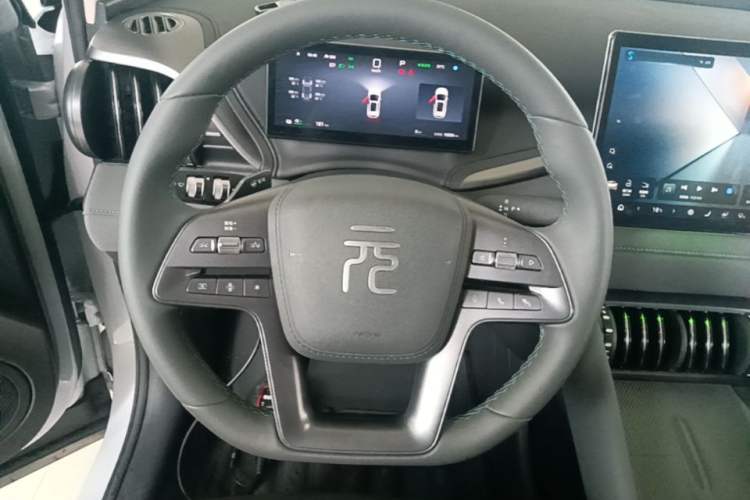 Used BYD Yuan PLUS 2025 Intelligent Driving Version 430 KM Beyond-Range Edition Steering Wheel