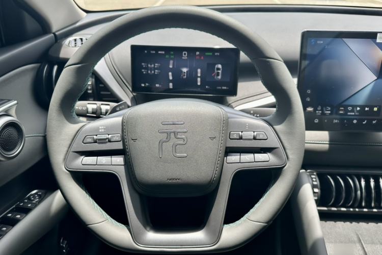 Used BYD Yuan PLUS 2025 Intelligent Driving Version 430 KM Beyond-Range Edition Steering Wheel