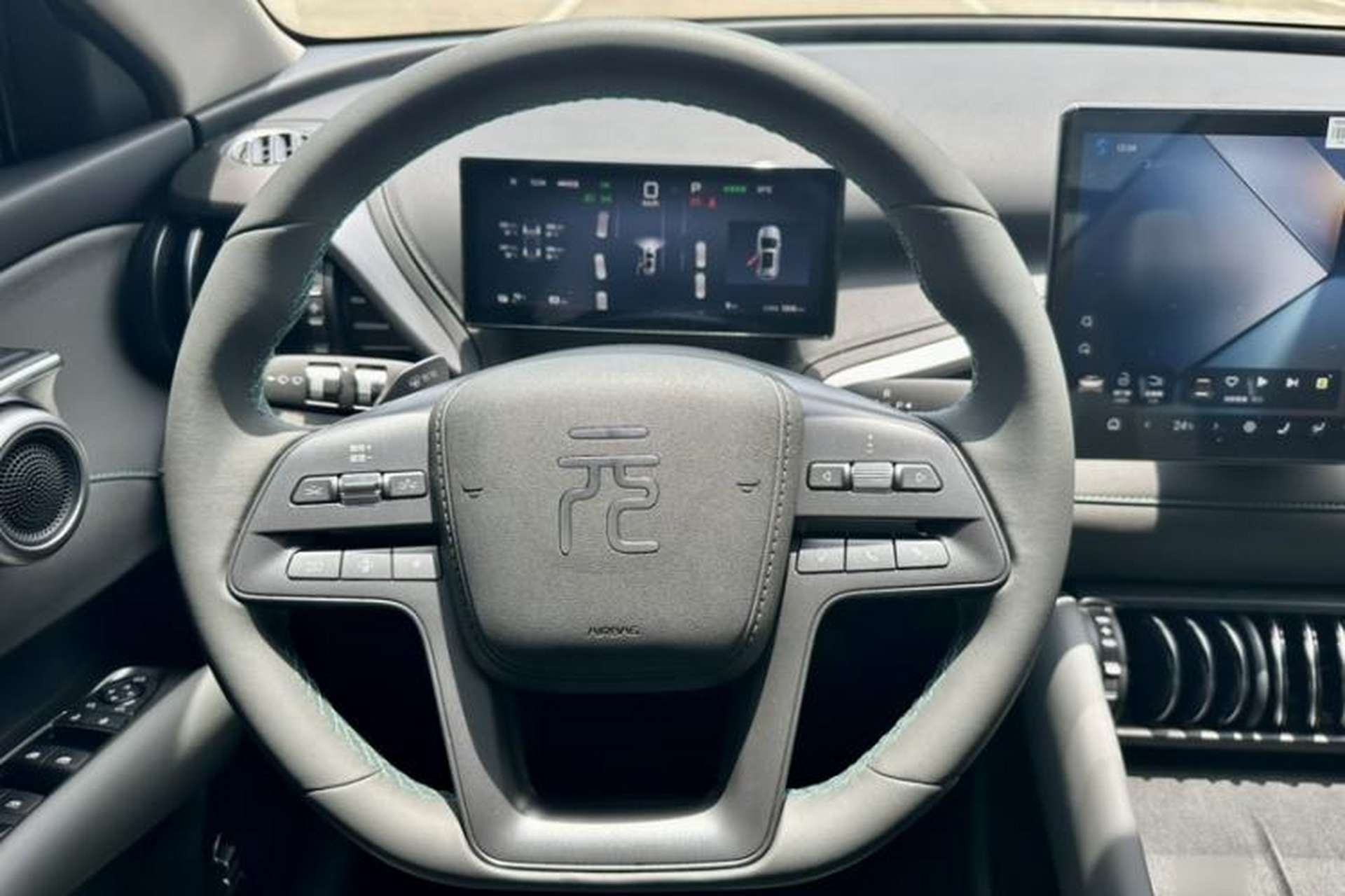 Used BYD Yuan PLUS 2025 Intelligent Driving Version 430 KM Beyond-Range Edition Steering Wheel