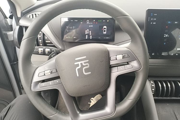 Used BYD Yuan PLUS 2025 Intelligent Driving Version 430 KM – Leading Edition Steering Wheel