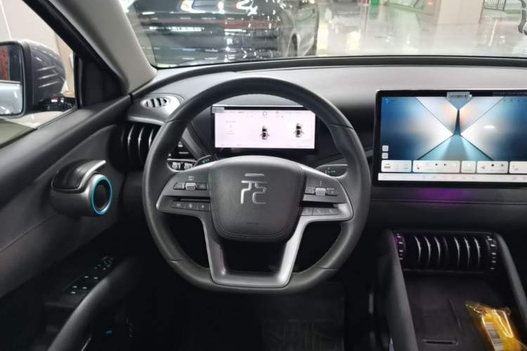 Used BYD Yuan PLUS 2025 Intelligent Driving Version 510 KM Beyond-Grade Edition Steering Wheel