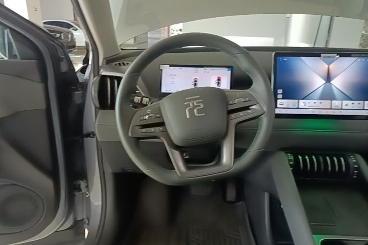 Used BYD Yuan PLUS 2025 Intelligent Driving Version 510 KM Beyond-Grade Edition Steering Wheel