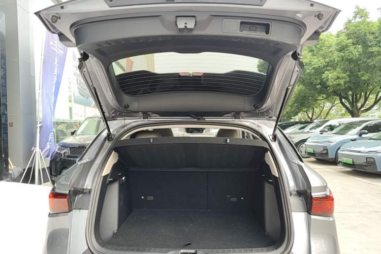 Used BYD Yuan PLUS 2025 Intelligent Driving Version 430 KM Beyond-Range Edition Trunk