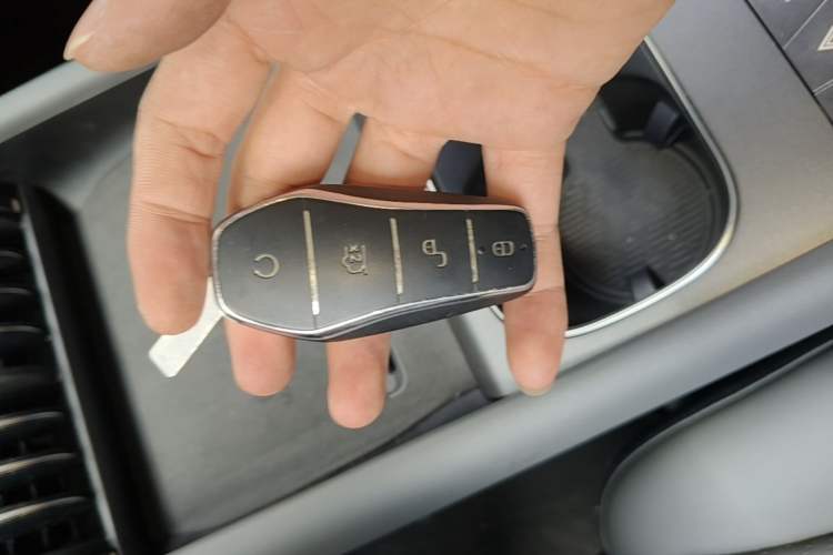 Used BYD Yuan PLUS 2025 Intelligent Driving Version 510 KM Beyond-Grade Edition Vehicle Key