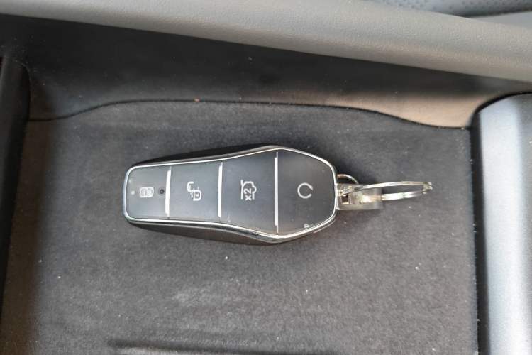 Used BYD Yuan PLUS 2025 Intelligent Driving Version 510 KM Beyond-Grade Edition Vehicle Key