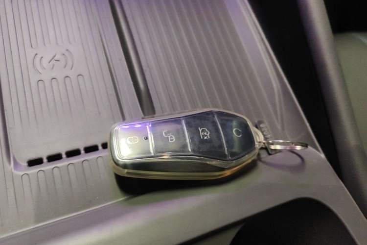 Used BYD Yuan PLUS 2025 Intelligent Driving Version 510 KM Beyond-Grade Edition Vehicle Key