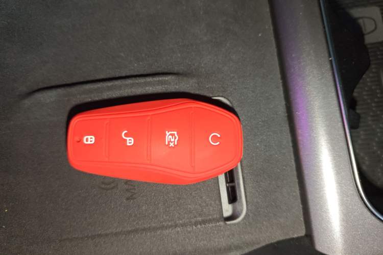 Used BYD Yuan PLUS 2025 Intelligent Driving Version 430 KM – Leading Edition Vehicle Key