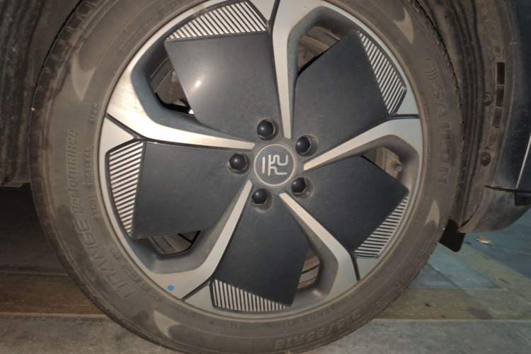 Used BYD Yuan PLUS 2025 Intelligent Driving Version 510 KM Beyond-Grade Edition Right Front Wheel Hub