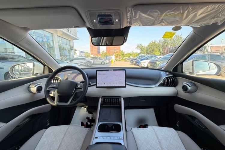 Used BYD Yuan PLUS 2025 Intelligent Driving Version 430 KM Beyond-Range Edition Center Console