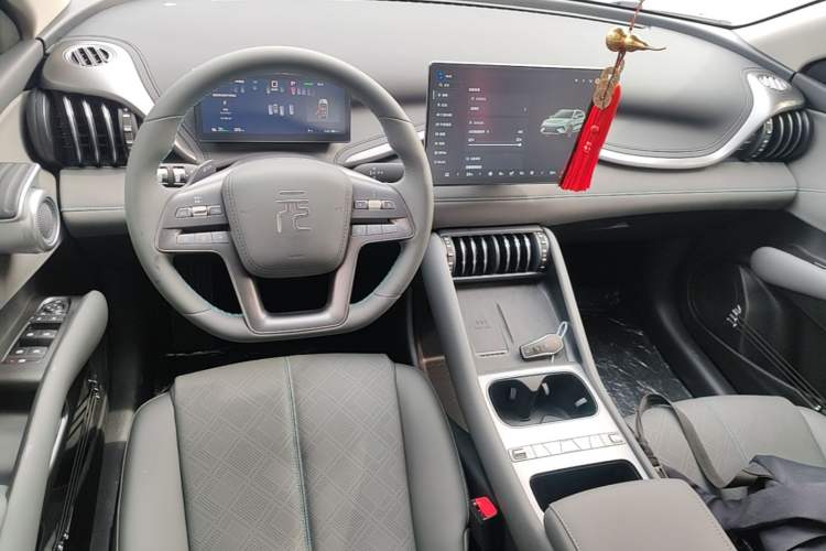Used BYD Yuan PLUS 2025 Intelligent Driving Version 510 km Leading Edition Center Console