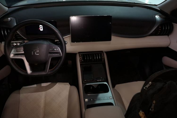 Used BYD Yuan PLUS 2025 Intelligent Driving Version 510 KM Beyond-Grade Edition Center Console
