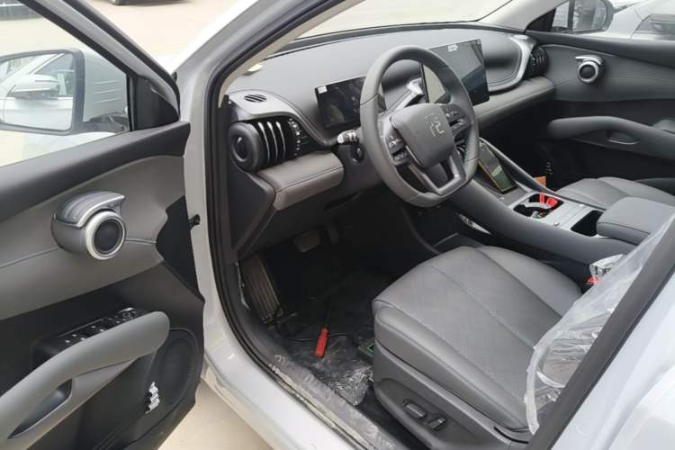 Used BYD Yuan PLUS 2025 Intelligent Driving Version 430 KM Beyond-Range Edition Driver Seat