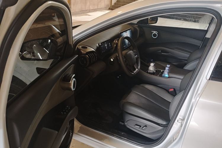 Used BYD Yuan PLUS 2025 Intelligent Driving Version 430 KM – Leading Edition Driver Seat