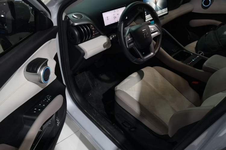 Used BYD Yuan PLUS 2025 Intelligent Driving Version 510 KM Beyond-Grade Edition Driver Seat