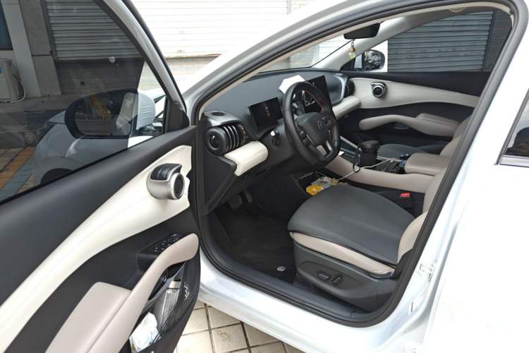 Used BYD Yuan PLUS 2025 Intelligent Driving Version 430 KM – Leading Edition Driver Seat