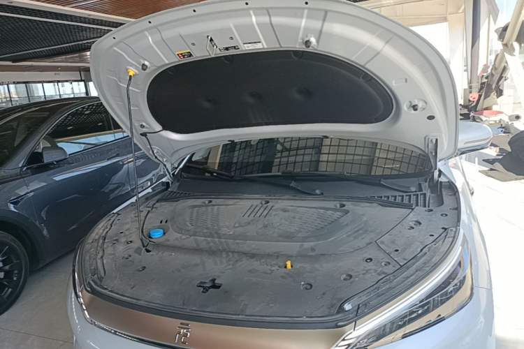 Used BYD Yuan PLUS 2025 Intelligent Driving Version 430 KM Beyond-Range Edition Engine Bay