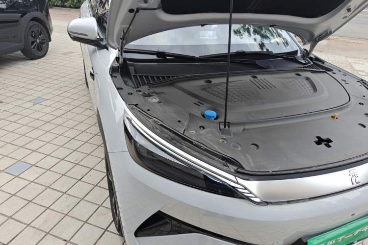 Used BYD Yuan PLUS 2025 Intelligent Driving Version 430 KM – Leading Edition Engine Bay Right
