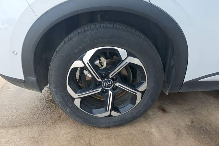 Used BYD Yuan PLUS 2025 Intelligent Driving Version 510 km Leading Edition Exterior 2