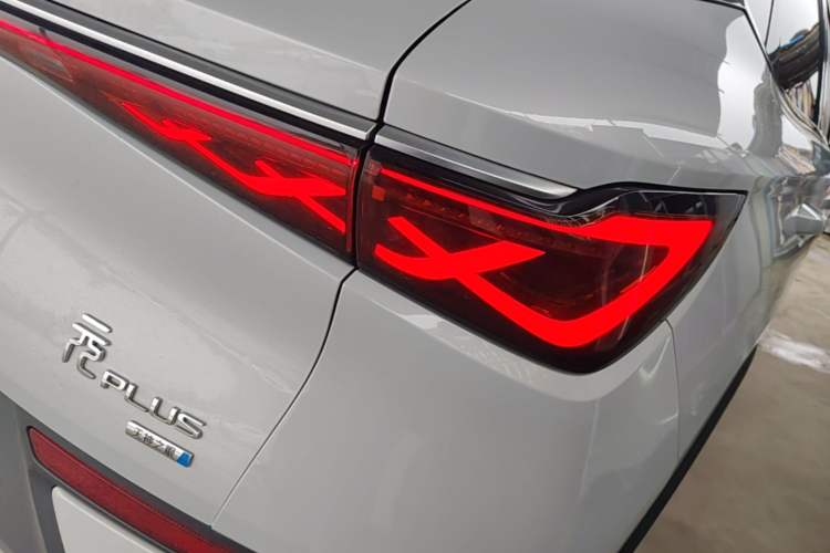 Used BYD Yuan PLUS 2025 Intelligent Driving Version 510 KM Beyond-Grade Edition Exterior 3
