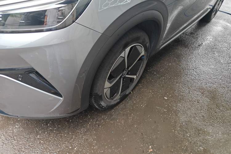 Used BYD Yuan PLUS 2025 Intelligent Driving Version 510 KM Beyond-Grade Edition Exterior 4