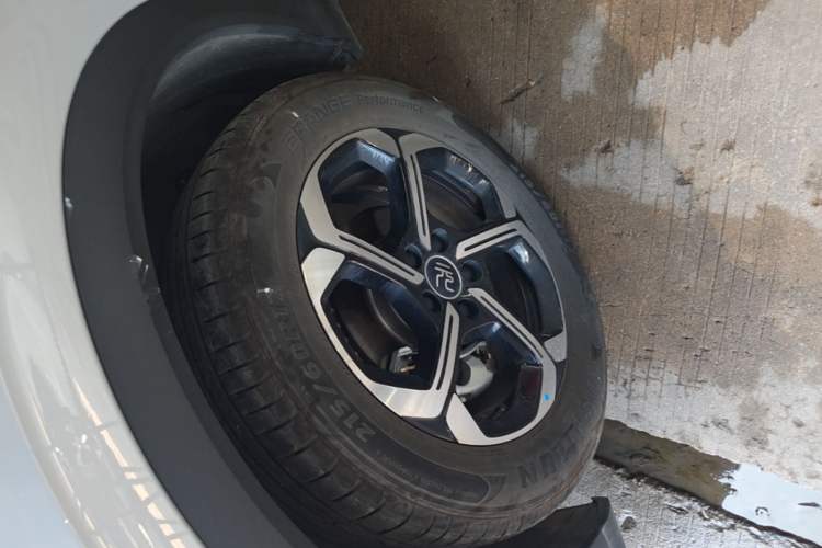 Used BYD Yuan PLUS 2025 Intelligent Driving Version 430 KM Beyond-Range Edition Exterior 4