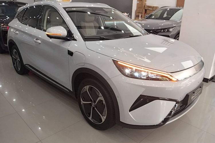 Used BYD Yuan PLUS 2025 Intelligent Driving Version 510 KM Beyond-Grade Edition Front Right 45 Deg