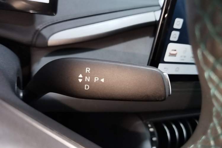 Used BYD Yuan PLUS 2025 Intelligent Driving Version 510 KM Beyond-Grade Edition Gear Lever