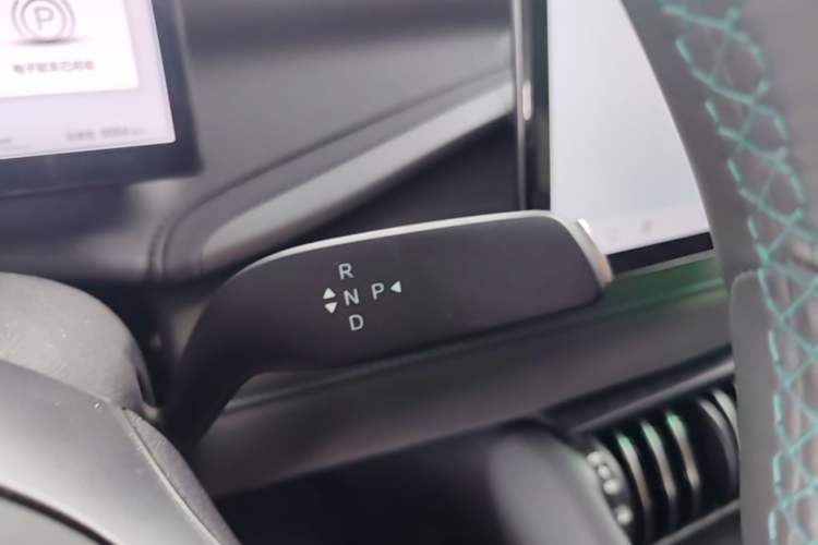 Used BYD Yuan PLUS 2025 Intelligent Driving Version 510 KM Beyond-Grade Edition Gear Lever