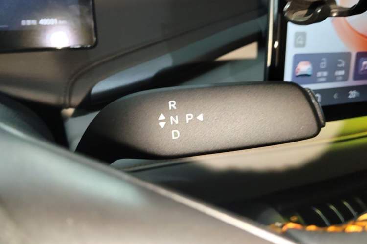 Used BYD Yuan PLUS 2025 Intelligent Driving Version 430 KM Beyond-Range Edition Gear Lever