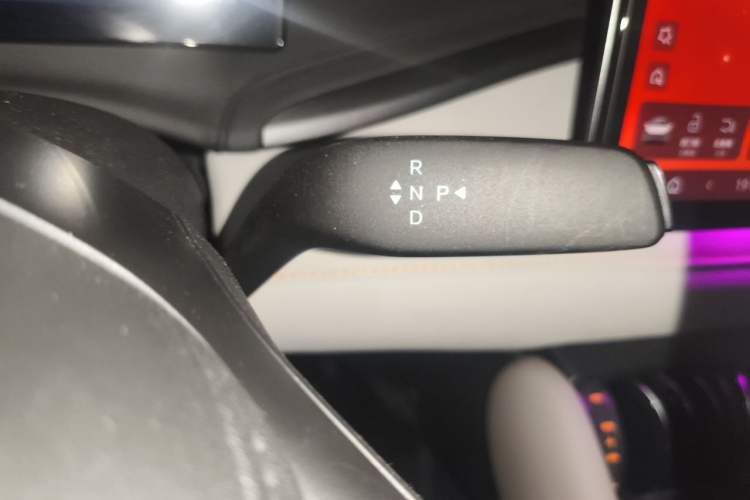 Used BYD Yuan PLUS 2025 Intelligent Driving Version 510 KM Beyond-Grade Edition Gear Lever
