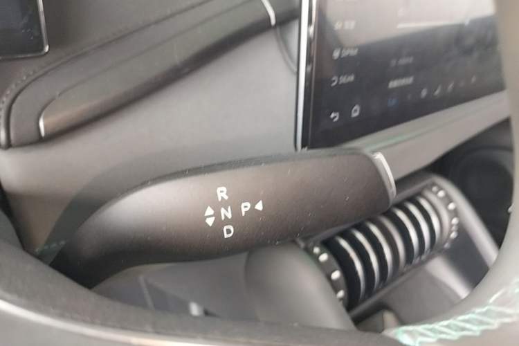 Used BYD Yuan PLUS 2025 Intelligent Driving Version 510 KM Beyond-Grade Edition Gear Lever